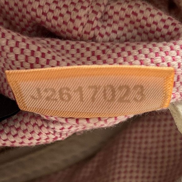 Vintage Dooney & Bourke White Leather Crossbody - Picture 12 of 12